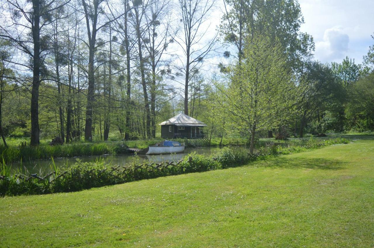 Qui Vivra Verra Bed and Breakfast Le Mesnil-Amey Zewnętrze zdjęcie